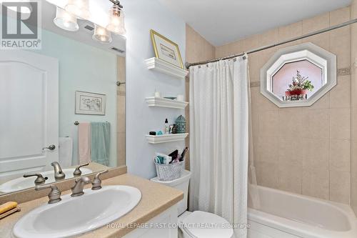 104 - 200 Collier Street, Barrie, ON - Indoor Photo Showing Bathroom