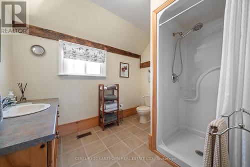 875 Melville Road, Prince Edward County, ON - Indoor Photo Showing Bathroom