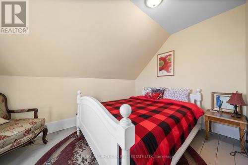 875 Melville Road, Prince Edward County, ON - Indoor Photo Showing Bedroom