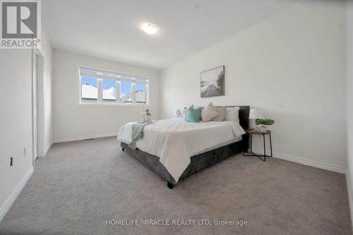 11 Pattulo Drive, Caledon, ON - Indoor Photo Showing Bedroom