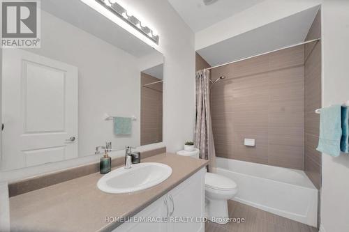 11 Pattulo Drive, Caledon, ON - Indoor Photo Showing Bathroom