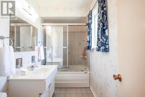 45 Blue Ridge Road, Toronto, ON - Indoor Photo Showing Bathroom