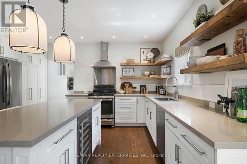 37 Lee Avenue, Toronto, ON - Indoor Photo Showing Kitchen With Upgraded Kitchen