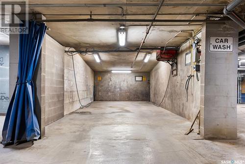 #125 5301 Universal Crescent, Regina, SK - Indoor Photo Showing Garage