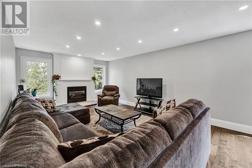 318 Roxton Drive, Waterloo, ON - Indoor Photo Showing Living Room With Fireplace