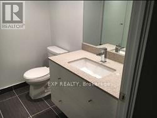1135 - 525 Adelaide Street W, Toronto, ON - Indoor Photo Showing Bathroom