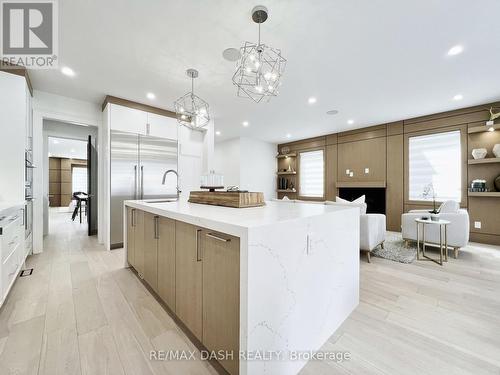 10 Sultana Avenue, Toronto, ON - Indoor Photo Showing Kitchen With Upgraded Kitchen