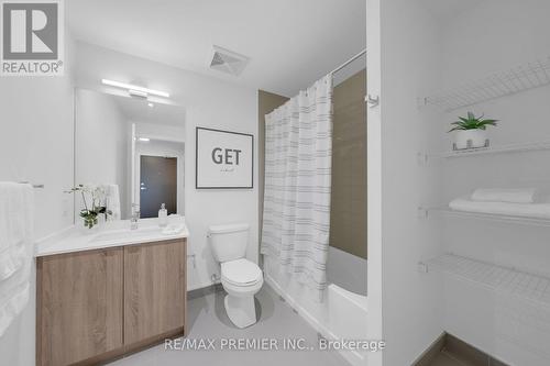 615 - 840 St Clair Avenue W, Toronto, ON - Indoor Photo Showing Bathroom
