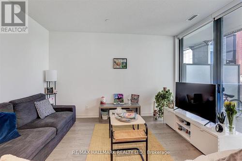 2406 - 25 Richmond Street E, Toronto, ON - Indoor Photo Showing Living Room