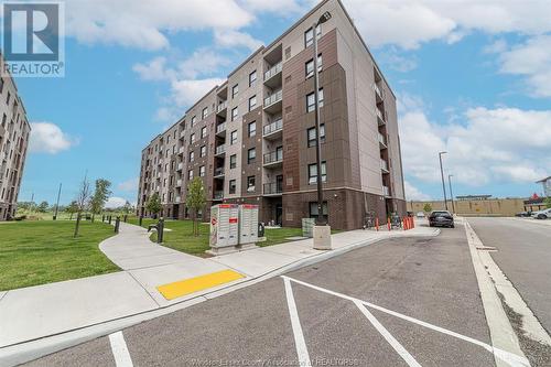728 Brownstone Drive Unit# 409, Lakeshore, ON - Outdoor With Facade