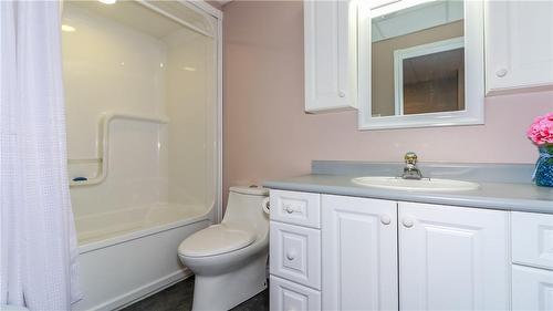 79 Kingfisher Crescent, Tiny, ON - Indoor Photo Showing Bathroom