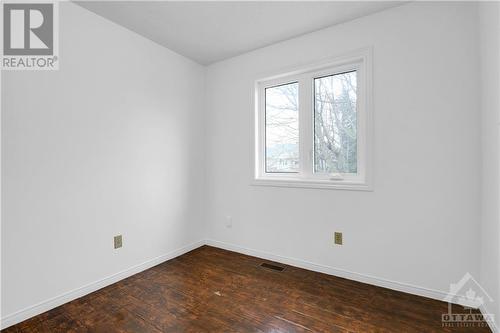 1551 Briarfield Crescent, Ottawa, ON - Indoor Photo Showing Other Room