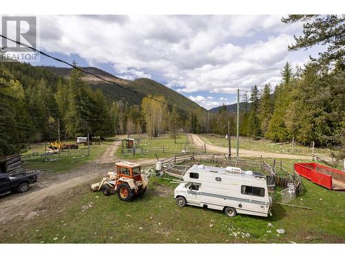 1538 Creighton Valley Road, Lumby, BC - Outdoor