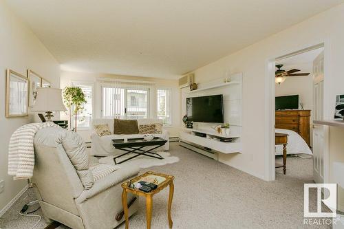 9730 174 St Nw, Edmonton, AB - Indoor Photo Showing Living Room