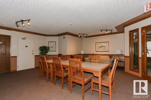 9730 174 St Nw, Edmonton, AB - Indoor Photo Showing Dining Room