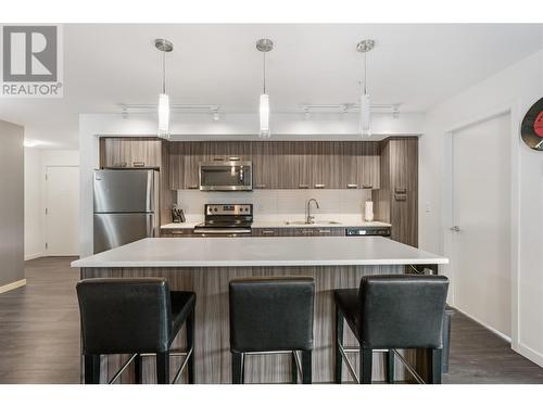 775 Academy Way Unit# 120, Kelowna, BC - Indoor Photo Showing Kitchen With Stainless Steel Kitchen With Upgraded Kitchen