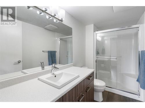 775 Academy Way Unit# 120, Kelowna, BC - Indoor Photo Showing Bathroom