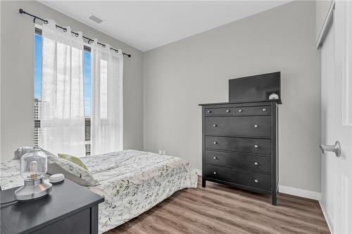 15 Queen Street S|Unit #2311, Hamilton, ON - Indoor Photo Showing Bedroom