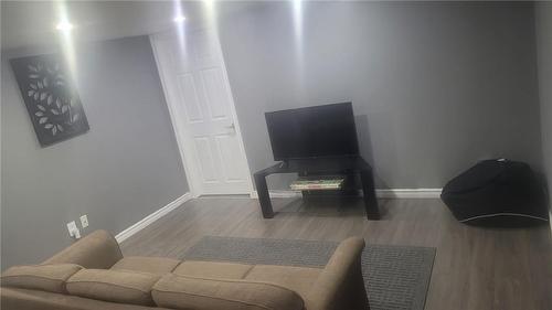 60 Chelsea Street, St. Catharines, ON - Indoor Photo Showing Other Room