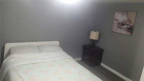 60 Chelsea Street, St. Catharines, ON - Indoor Photo Showing Bedroom