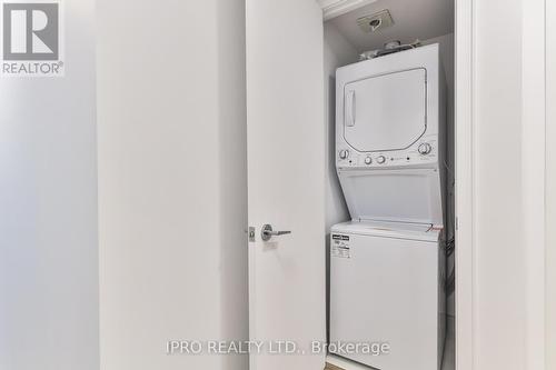 301 - 1 Jarvis Street, Hamilton, ON - Indoor Photo Showing Laundry Room