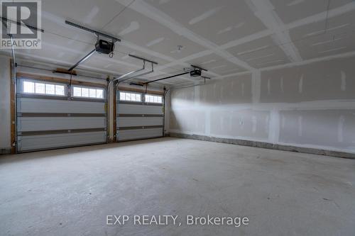 38 Oriole Crescent, Port Colborne, ON - Indoor Photo Showing Garage