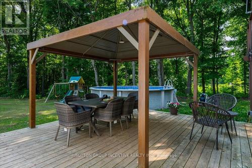 5617 7 Line N, Oro-Medonte, ON - Outdoor With Above Ground Pool With Deck Patio Veranda