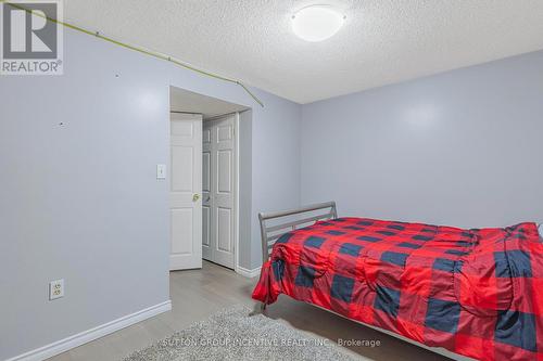 5617 7 Line N, Oro-Medonte, ON - Indoor Photo Showing Bedroom
