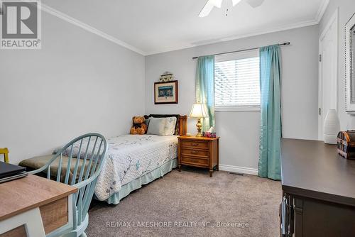 1044 Riddell Avenue, Cobourg, ON - Indoor Photo Showing Bedroom