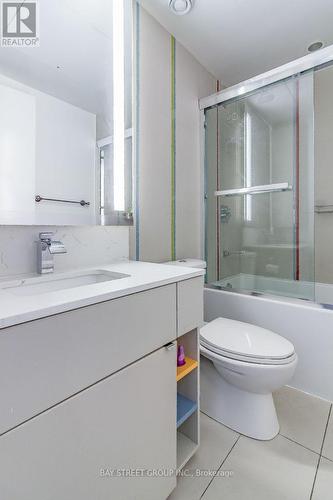 2207 - 101 Peter Street, Toronto, ON - Indoor Photo Showing Bathroom