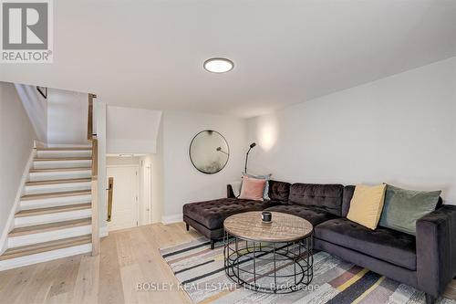 104 Dutch Myrtle Way, Toronto, ON - Indoor Photo Showing Living Room