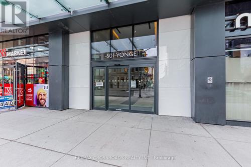 3901 - 501 Yonge Street, Toronto, ON 