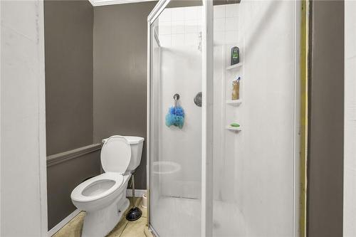 694 Wilson Street, Hamilton, ON - Indoor Photo Showing Bathroom