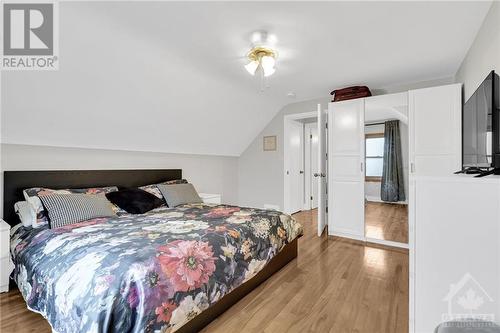 345 Cunningham Avenue, Ottawa, ON - Indoor Photo Showing Bedroom