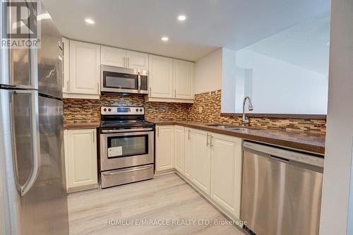 1405 - 325 Webb Drive, Mississauga, ON - Indoor Photo Showing Kitchen With Double Sink With Upgraded Kitchen