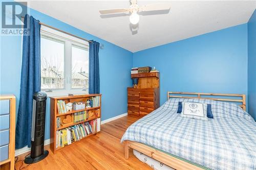 2692 Draper Avenue, Ottawa, ON - Indoor Photo Showing Bedroom