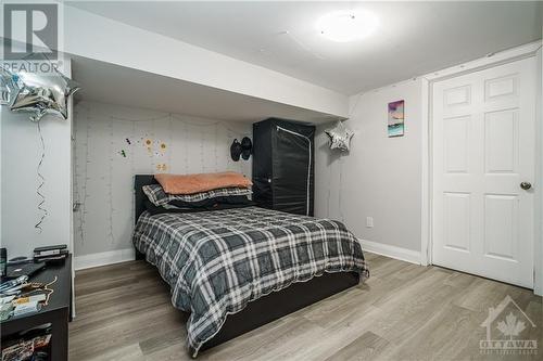 374 Poulin Avenue, Ottawa, ON - Indoor Photo Showing Bedroom
