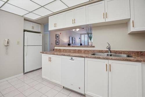 495 #8 Highway|Unit #106, Stoney Creek, ON - Indoor Photo Showing Kitchen With Double Sink