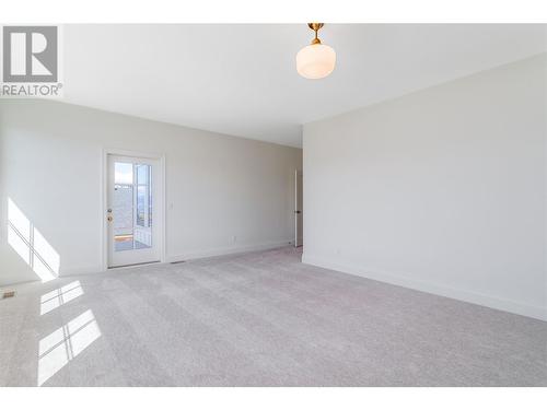 1561 Fairwood Lane, Kelowna, BC - Indoor Photo Showing Other Room