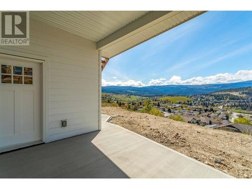 1561 Fairwood Lane, Kelowna, BC - Outdoor With Exterior