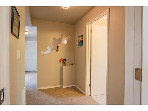 1120 7Th Avenue, Castlegar, BC - Indoor Photo Showing Other Room