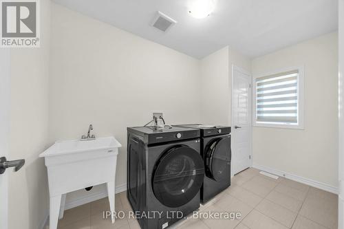 37 Bee Crescent, Brantford, ON - Indoor Photo Showing Laundry Room