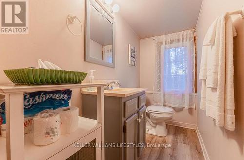 81 Lake Road, Lambton Shores, ON - Indoor Photo Showing Bathroom
