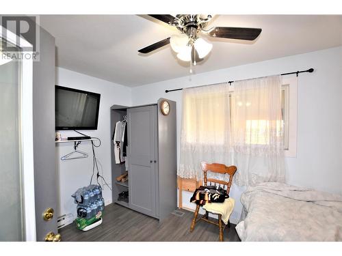 12477 Westside Road, Vernon, BC - Indoor Photo Showing Bedroom