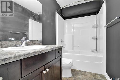 2123 Laurier Crescent, Regina, SK - Indoor Photo Showing Bathroom