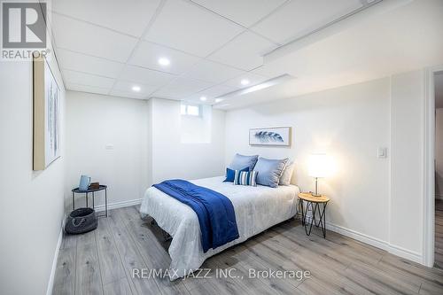 2 Regency Crescent, Whitby, ON - Indoor Photo Showing Bedroom