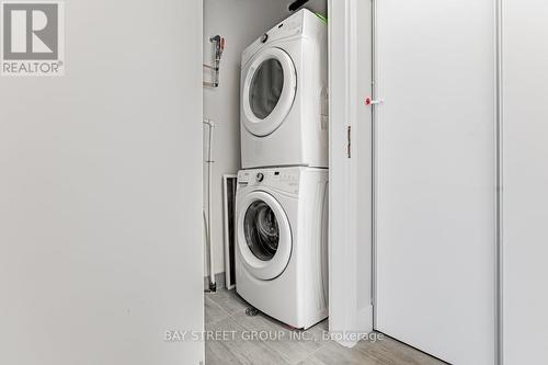 207 - 253 Albert Street, Waterloo, ON - Indoor Photo Showing Laundry Room