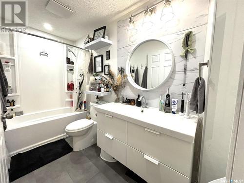 551 103Rd Street, North Battleford, SK - Indoor Photo Showing Bathroom