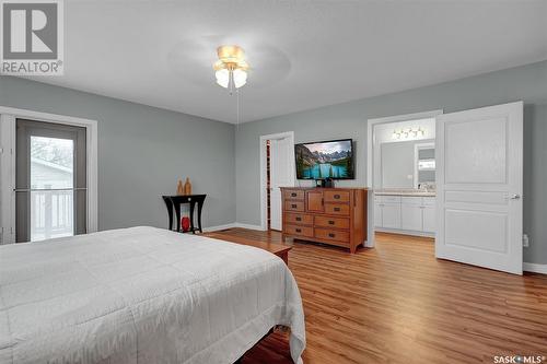 2602 Lindsay Street, Regina, SK - Indoor Photo Showing Bedroom