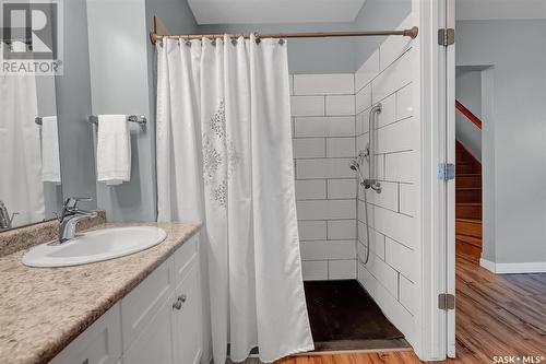 2602 Lindsay Street, Regina, SK - Indoor Photo Showing Bathroom